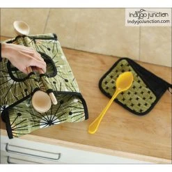 Indygo Junction Home & Storage Casserole Carry-All Kitchen Pattern