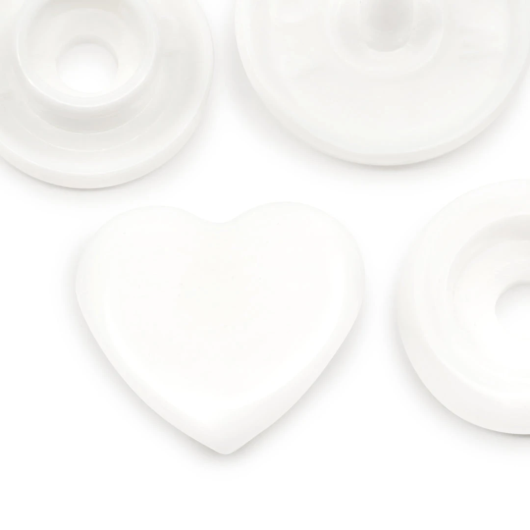 Dritz Plastic Color Heart Snaps, 12 Sets 4 Dritz Plastic Color Heart Snaps, 12 Sets