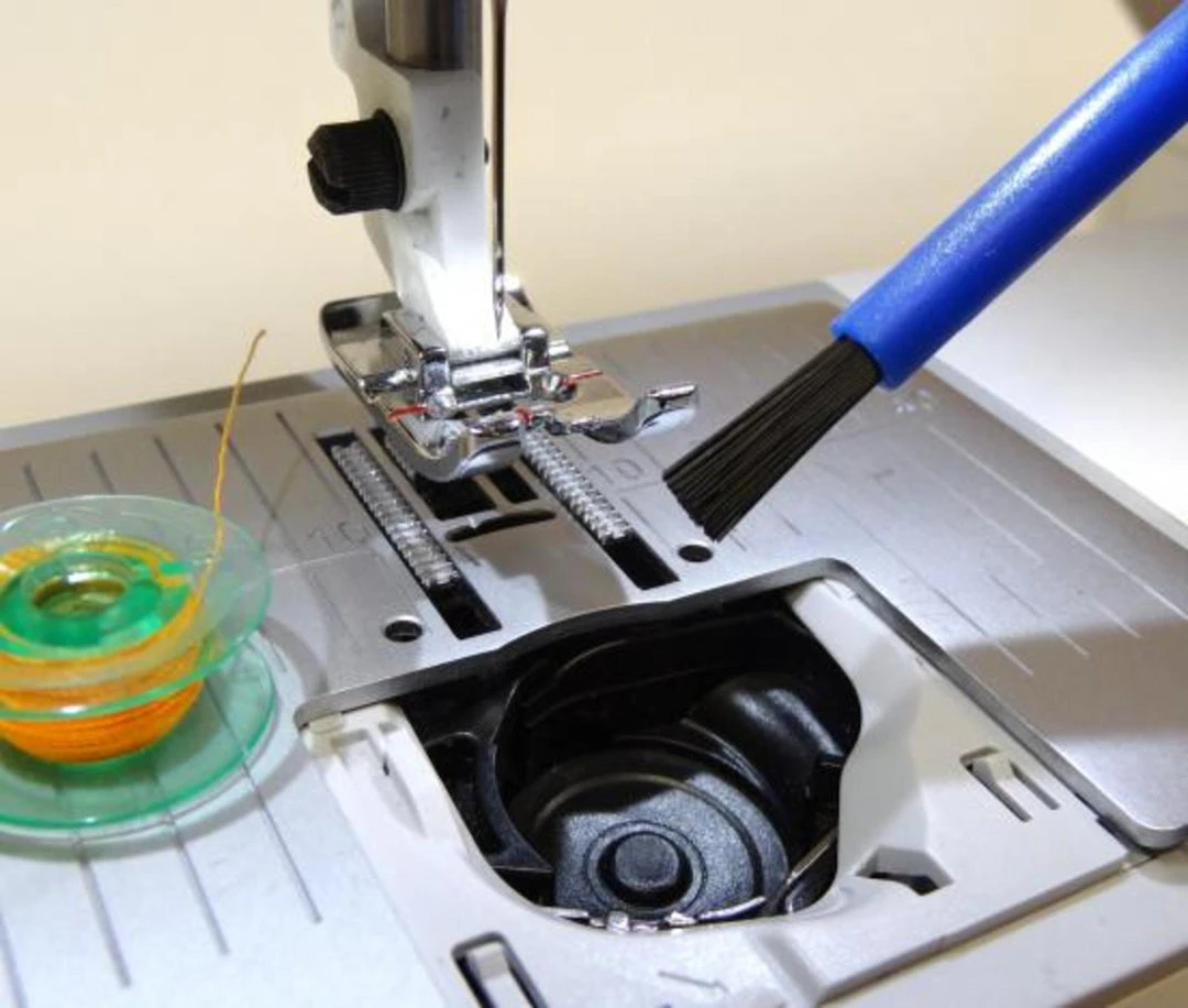 Dritz Needle Inserter With Brush 7 Dritz Needle Inserter With Brush