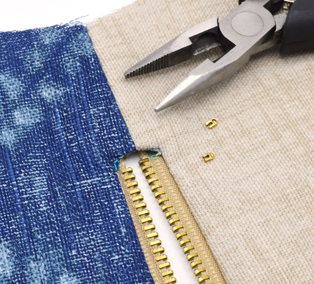 Dritz Zippers Brass Upholstery Zipper, Beige 17 Dritz Zippers Brass Upholstery Zipper, Beige