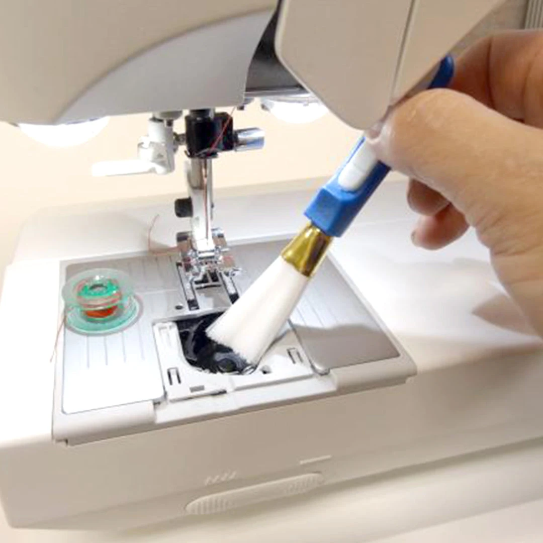 Dritz Lint Brush, Angled Point Machine Accessories 7 Dritz Lint Brush, Angled Point Machine Accessories