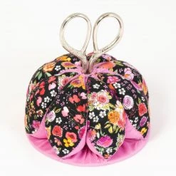Dritz Pin Cushion With Scissors, Black Floral Pins & Accessories