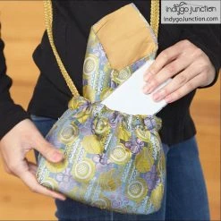 Indygo Junction Purses & Accessories Recycled Tie-to-Go Purse Pattern